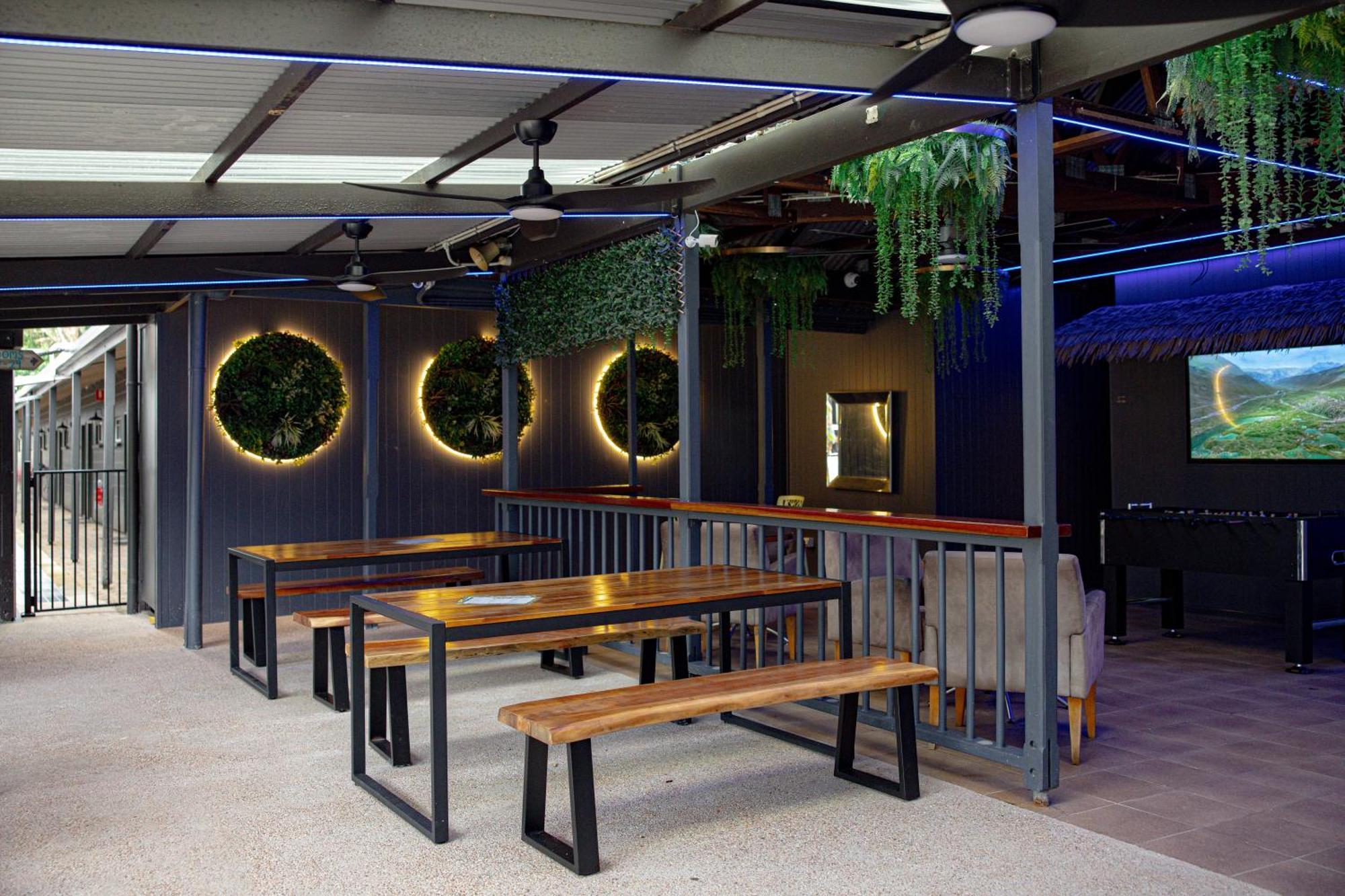 Coral Beach Lodge 포트 더글라스 외부 사진