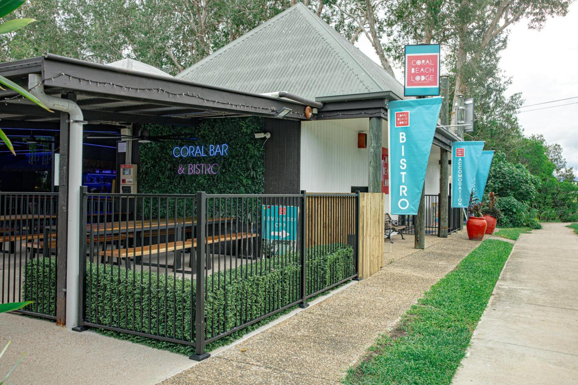 Coral Beach Lodge 포트 더글라스 외부 사진