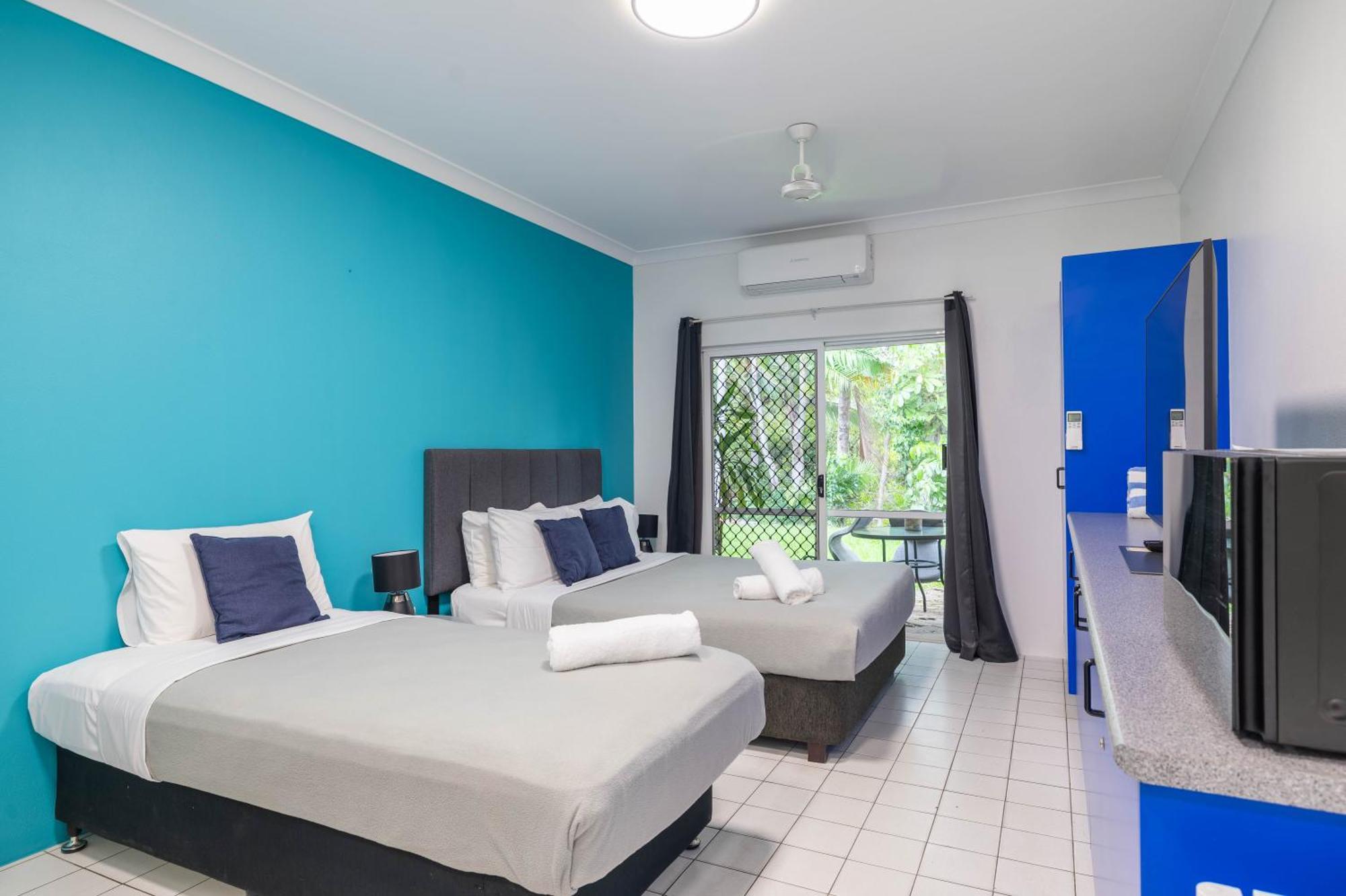 Coral Beach Lodge 포트 더글라스 외부 사진